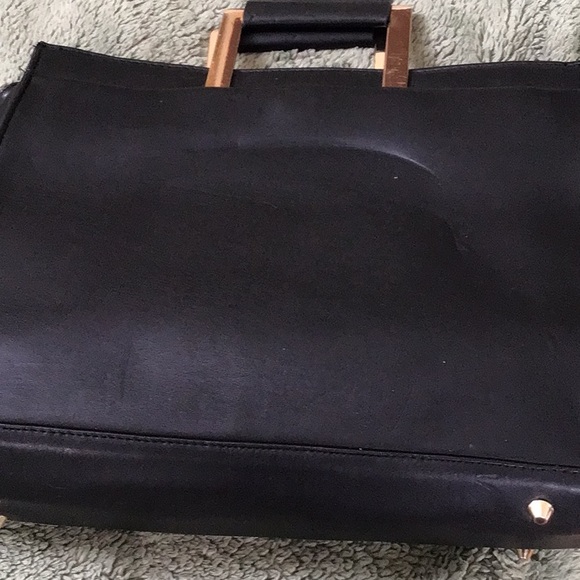 ♦️♦️Black faux leather hand bag♦️♦️ - Picture 6 of 6